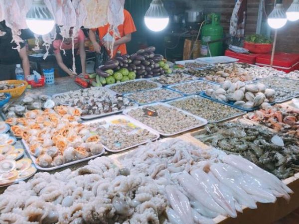 Vung Tau Night Market- Complete Guide to Food, Shopping & Local Culture